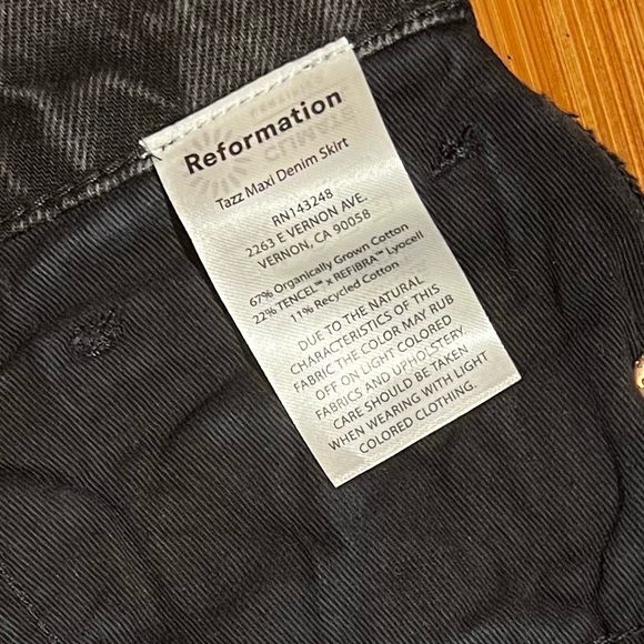 HP 🎉 NWT Reformation Tazz Maxi Denim Skirt Size S / 24 - Picture 10 of 16